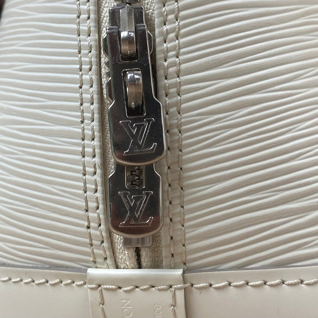 Louis Vuitton Alma PM Épi Blanc