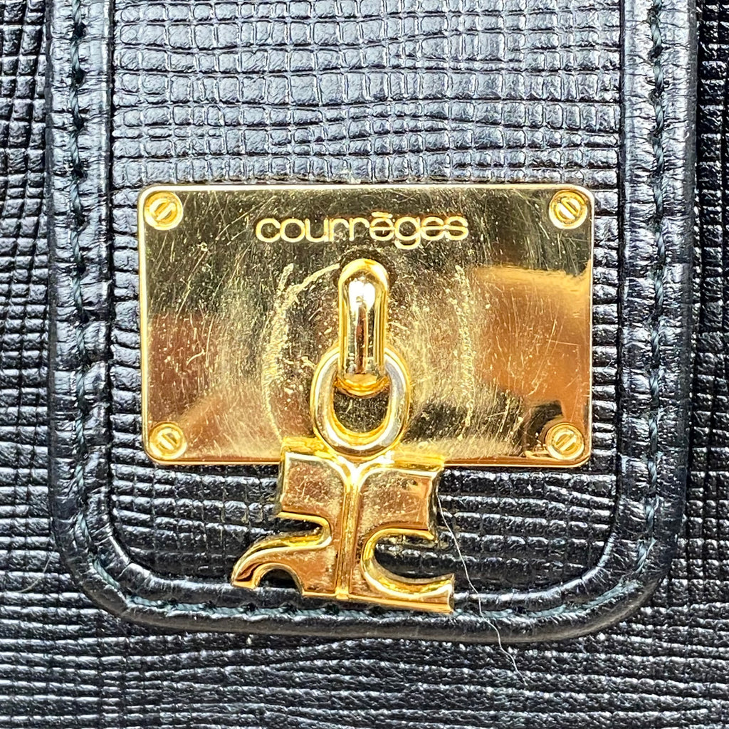 Sac Courrèges Vintage — Cuir Texturé Noir & Bijouterie Dorée