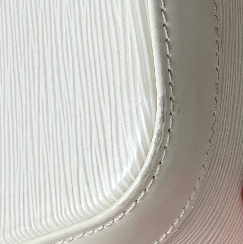 Louis Vuitton Alma PM Épi Blanc