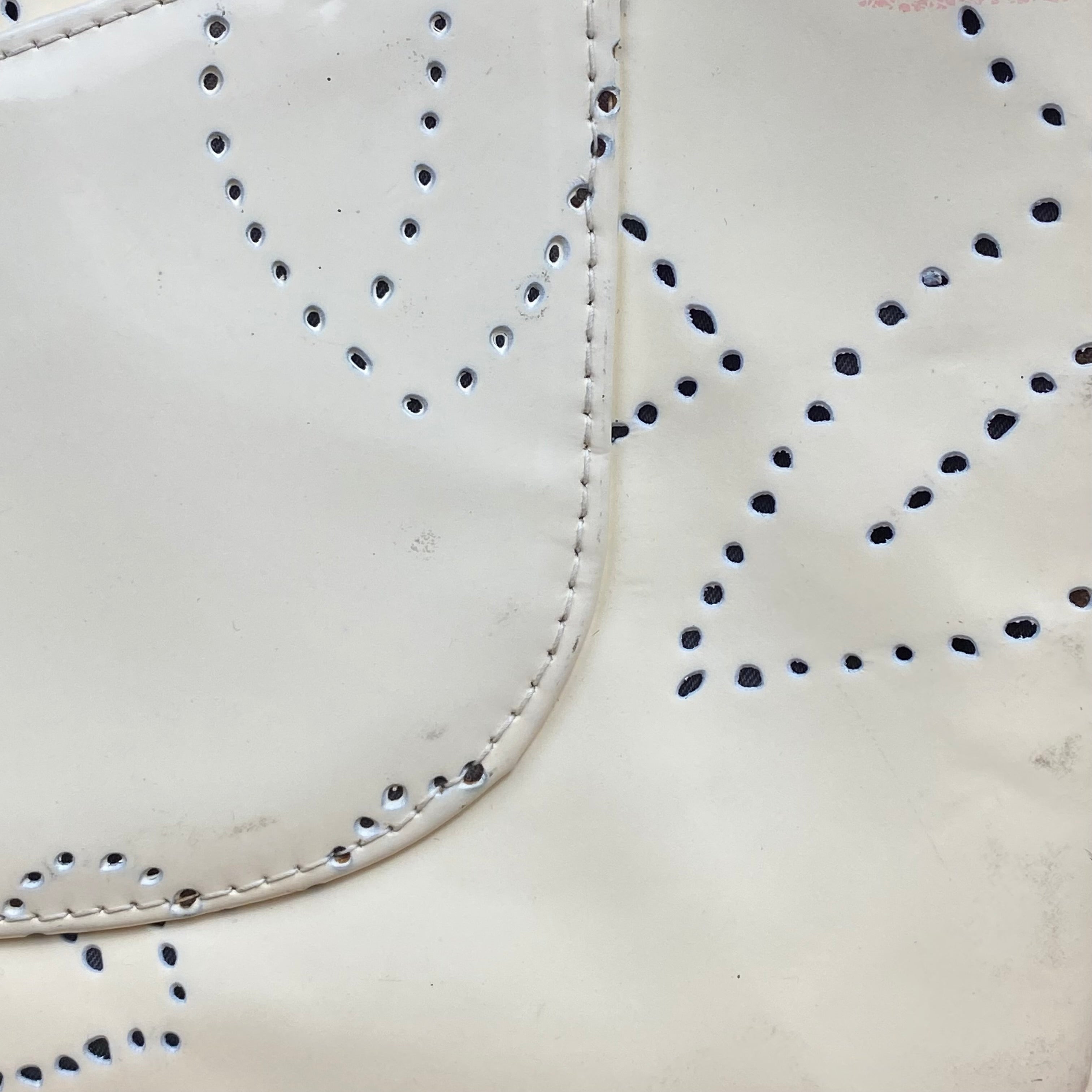 Chanel Timeless Flap Bag Camélia Crème vernis