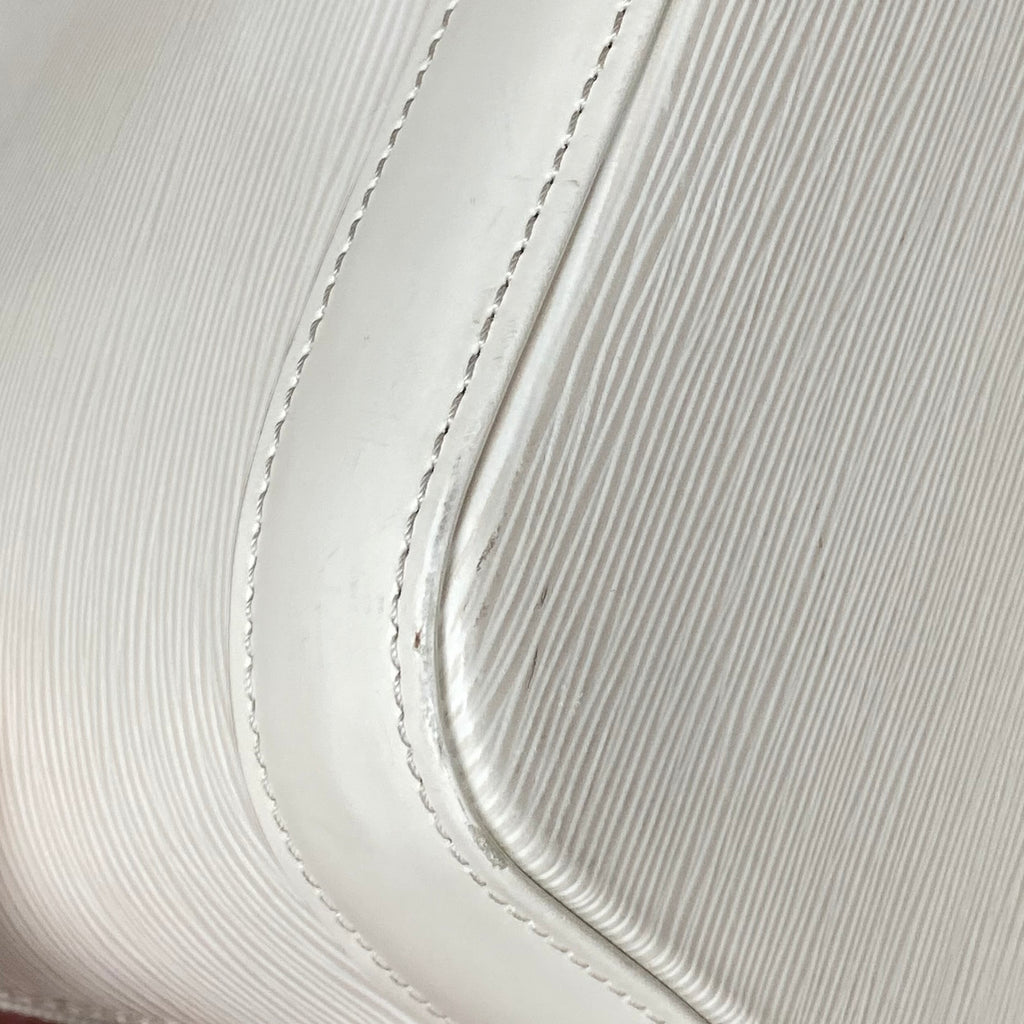 Louis Vuitton Alma PM Épi Blanc