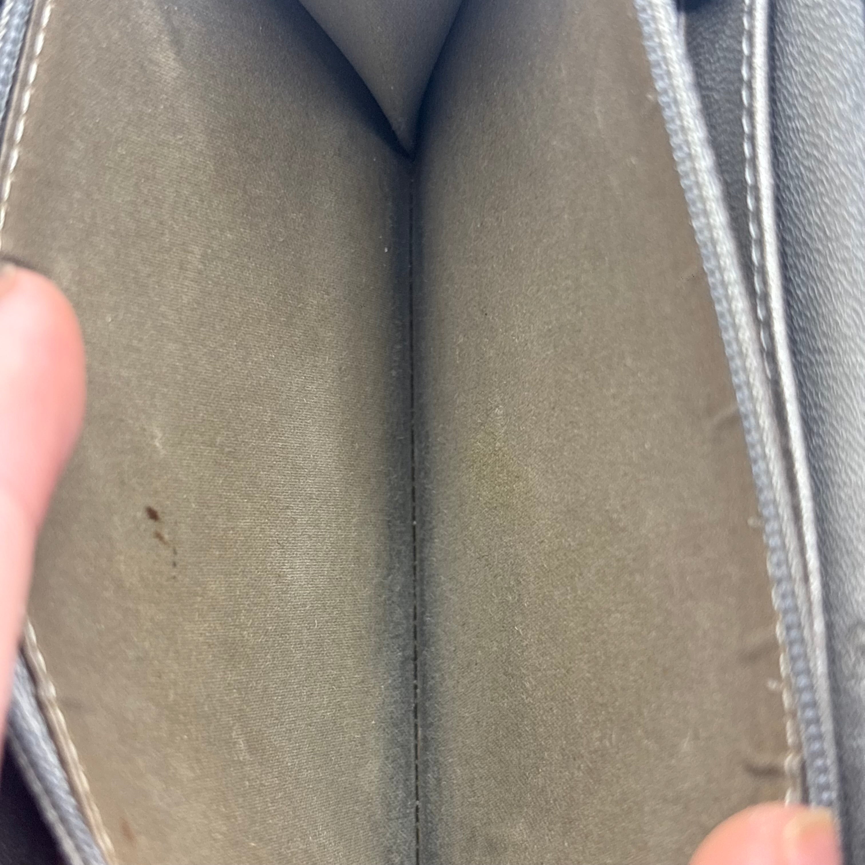 Portefeuille Zippé Chanel Camélia