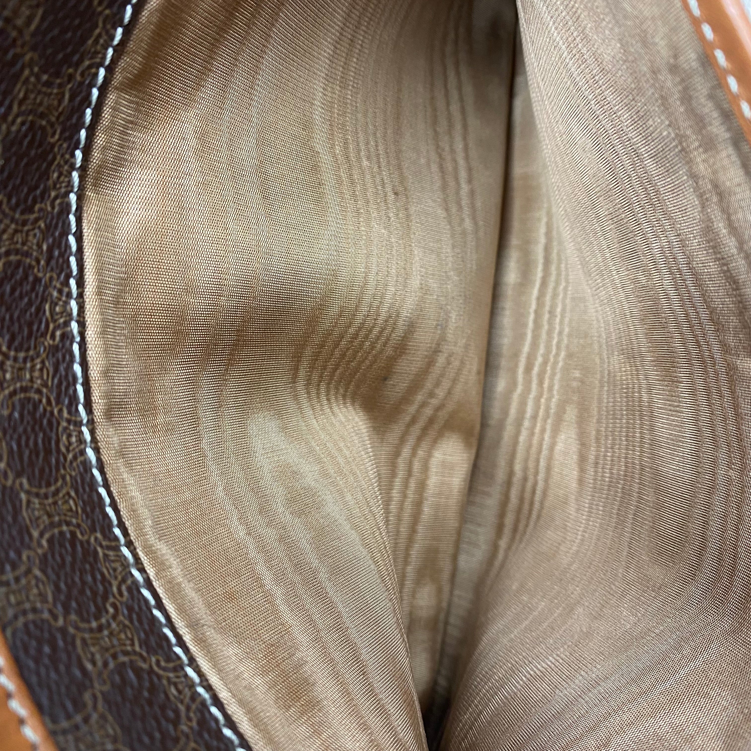 Pochette Celine Vintage Macadam avec Dragonne