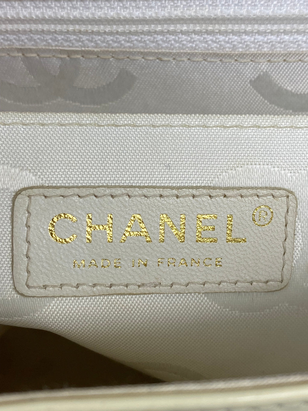 Chanel Timeless Flap Bag Camélia Crème vernis