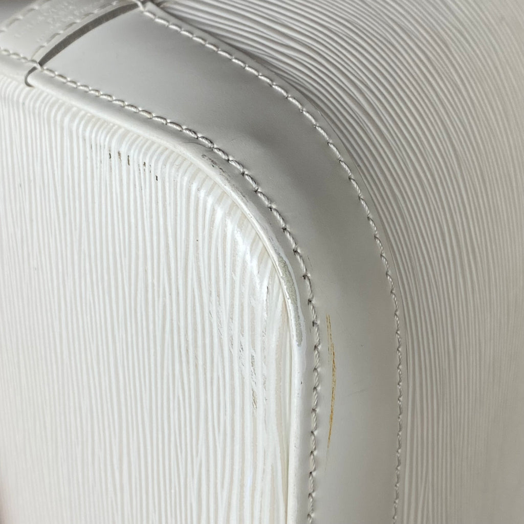 Louis Vuitton Alma PM Épi Blanc