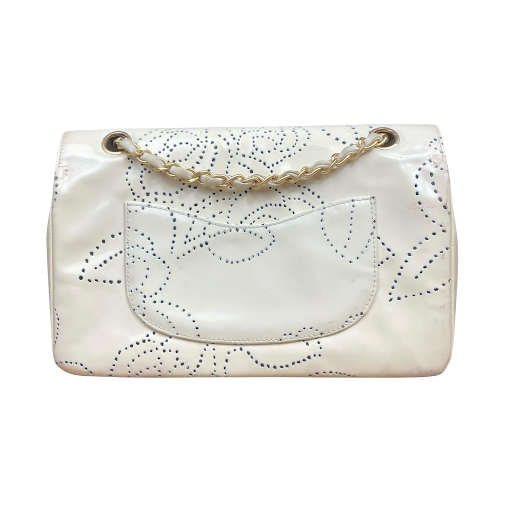 Chanel Timeless Flap Bag Camélia Crème vernis