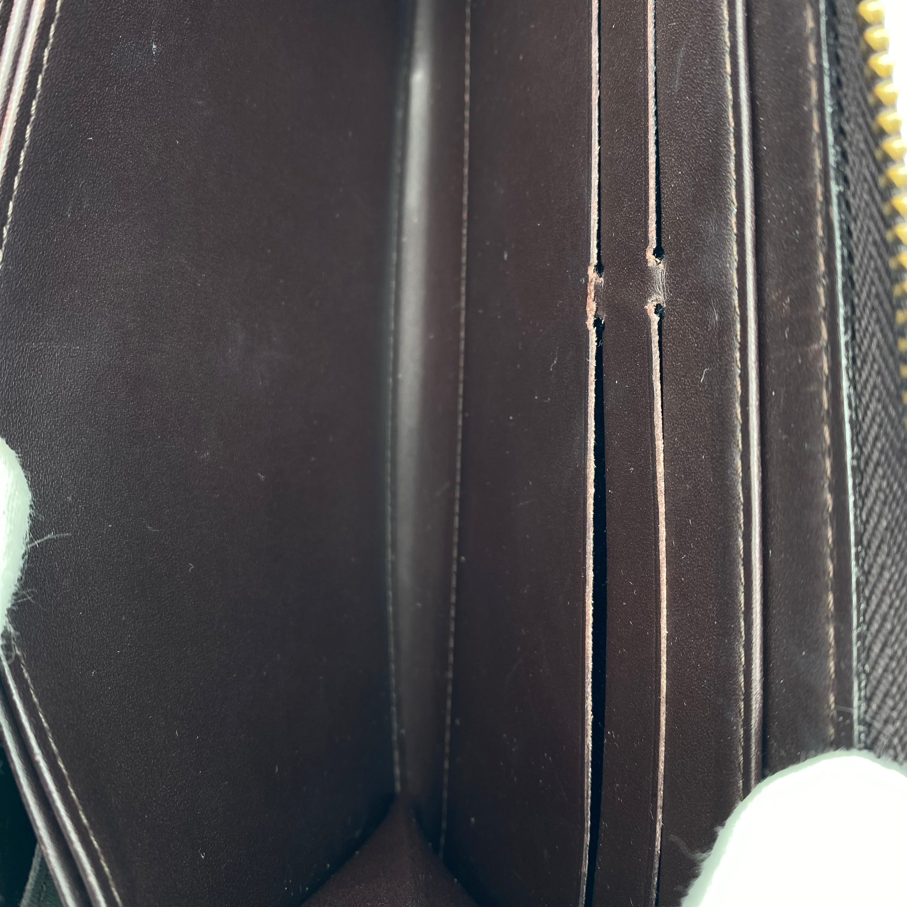 Portefeuille Louis Vuitton Zippy Wallet Vernis Amarante