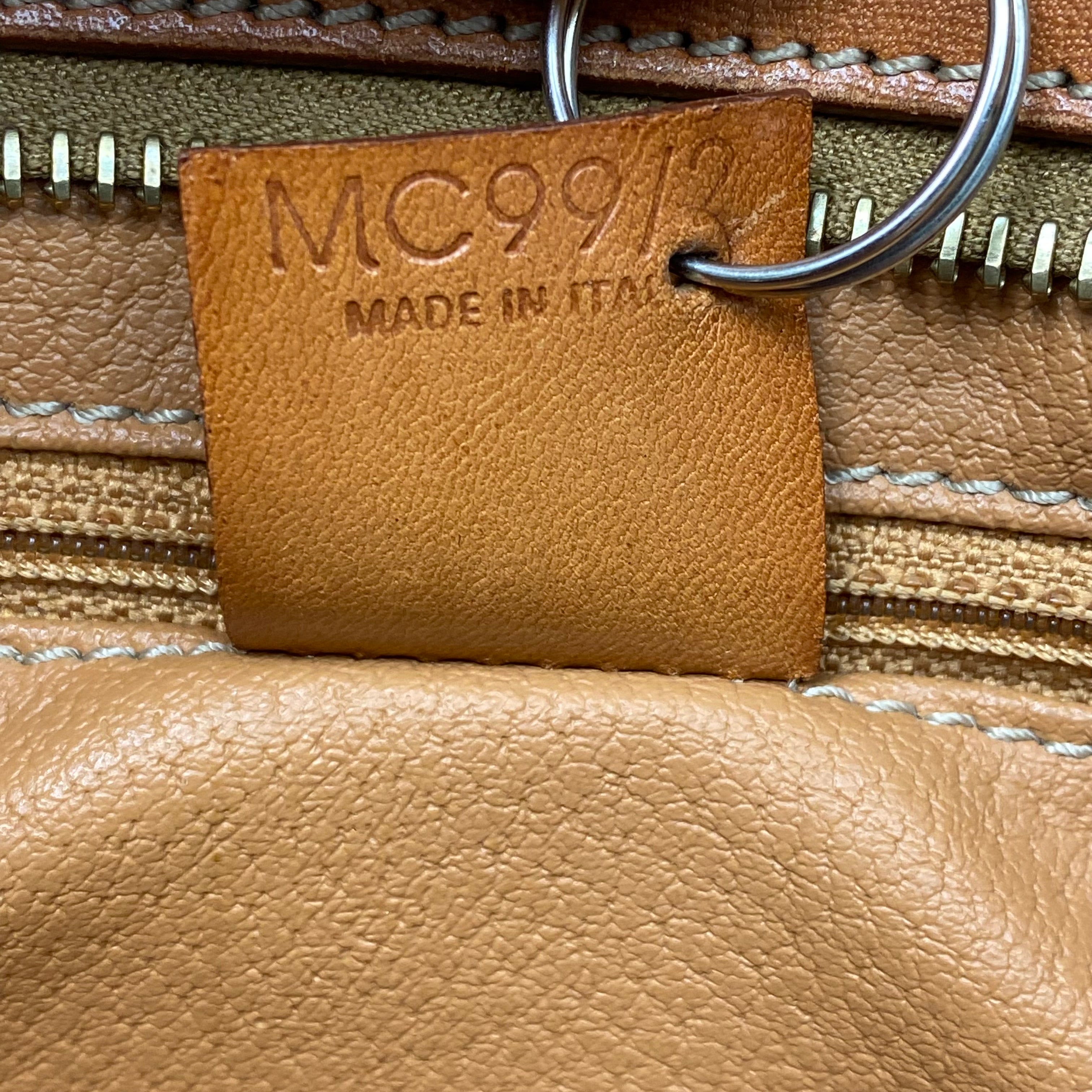 Pochette Celine Vintage Macadam avec Dragonne